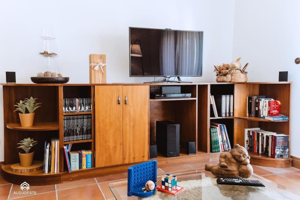 Casa Do Patio - 3 Bedrooms, Ponte Rol Torres Vedras Eksteriør bilde