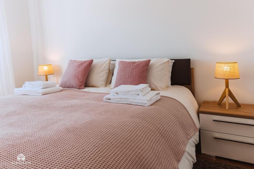 Casa Do Patio - 3 Bedrooms, Ponte Rol Torres Vedras Eksteriør bilde