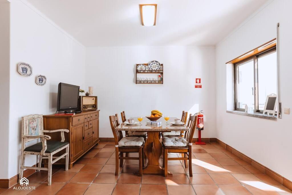 Casa Do Patio - 3 Bedrooms, Ponte Rol Torres Vedras Eksteriør bilde