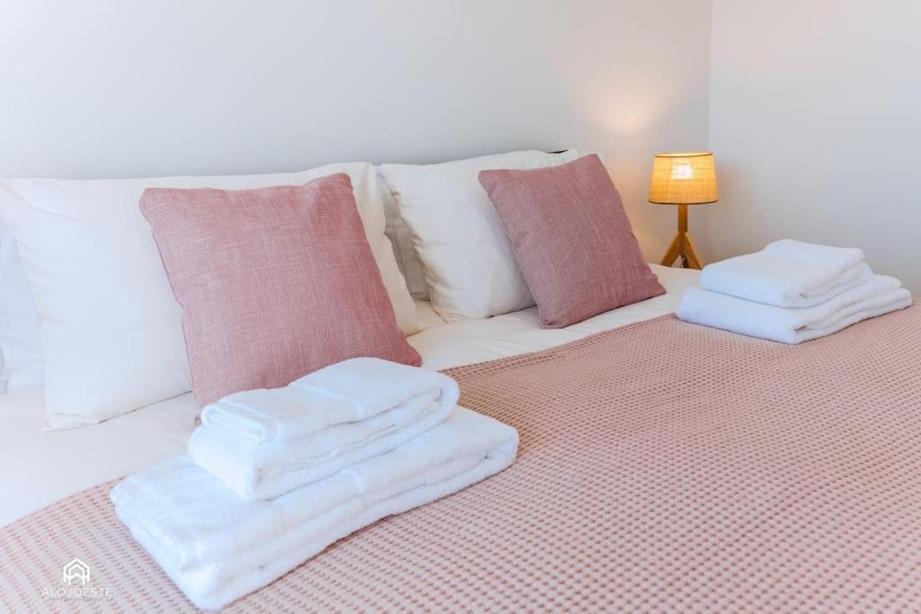 Casa Do Patio - 3 Bedrooms, Ponte Rol Torres Vedras Eksteriør bilde